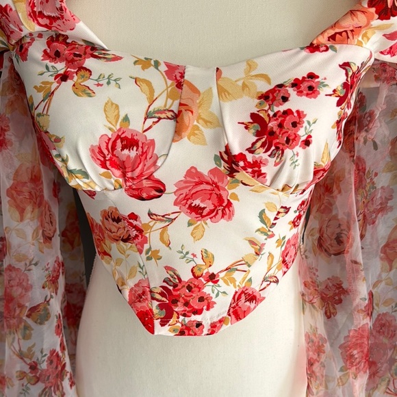 NWOT ASOS Luxe Floral Puff Sleeve Top Size 4 - Picture 5 of 11